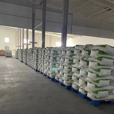 Удобное растворимое в холодной воде белое кофе с 35% жиров и 1-4% белка